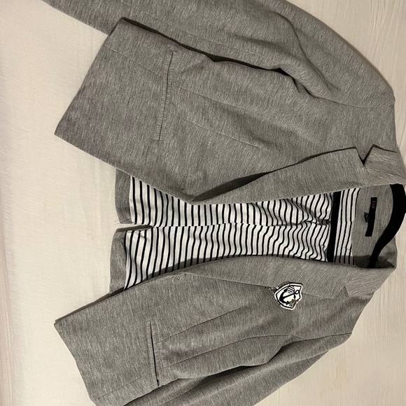 Gift from someone, never used. A little bit smaller than the size that I wear. - Picture 1 of 2